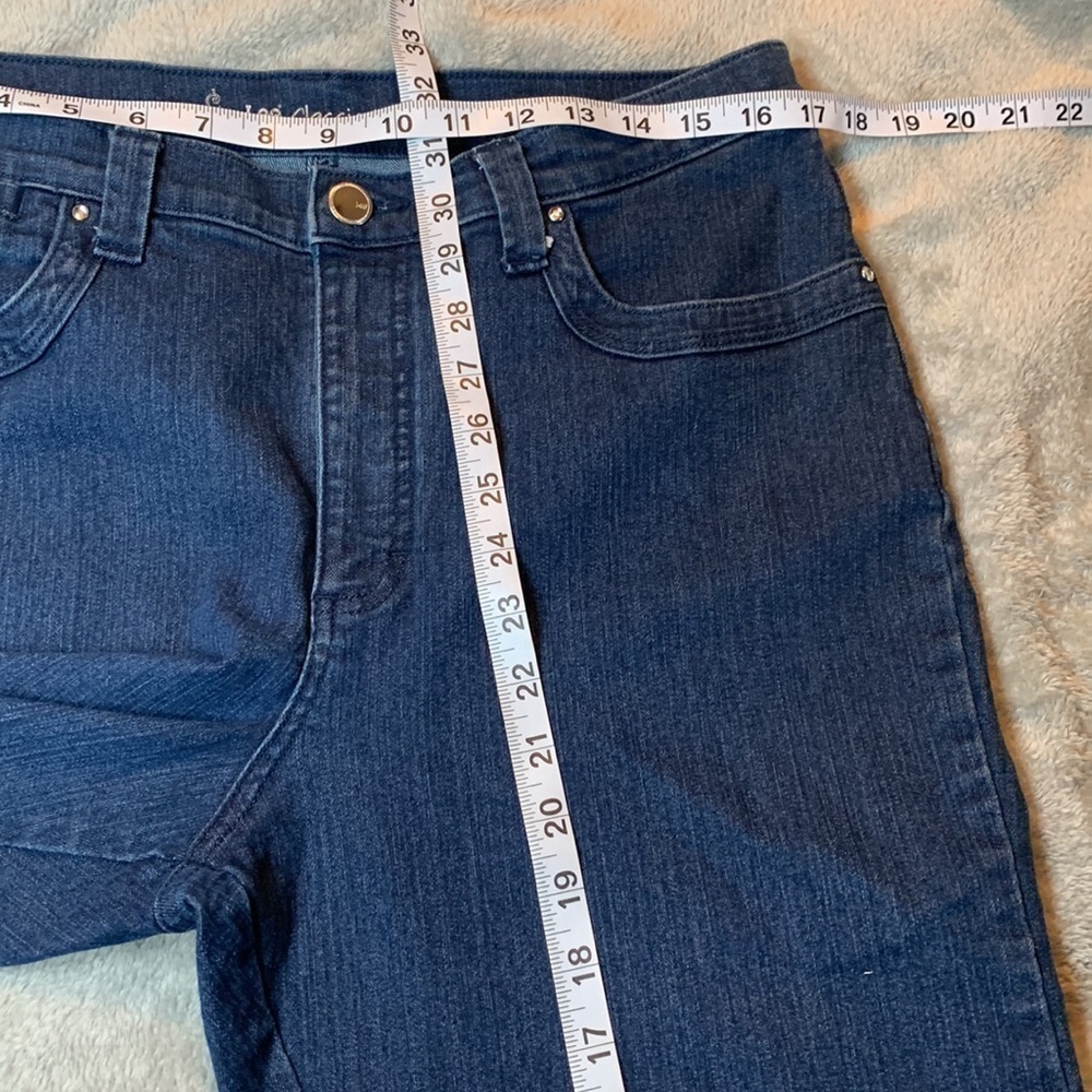 NWOT Lee Classic Fit Capris - Picture 5 of 7